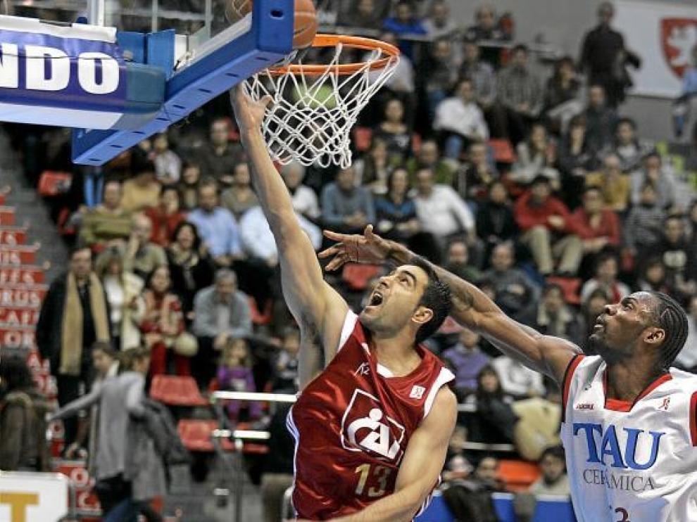 Una imagen del partido entre aragoneses y vitorianos de hace dos temporadas.