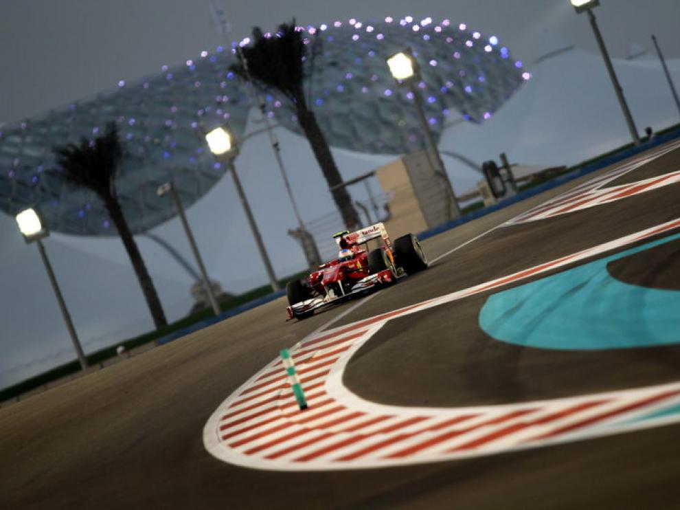 Vettel arrebata el título a Alonso
