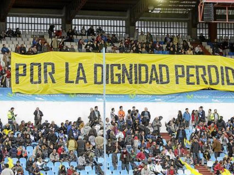 Protesta del Movimiento Avispa en La Romareda