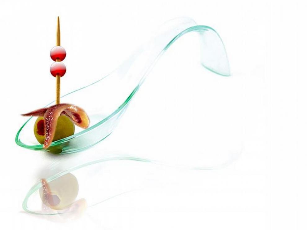 Zaragoza exhibe su mejor cocina en miniatura con 220 tapas en competición