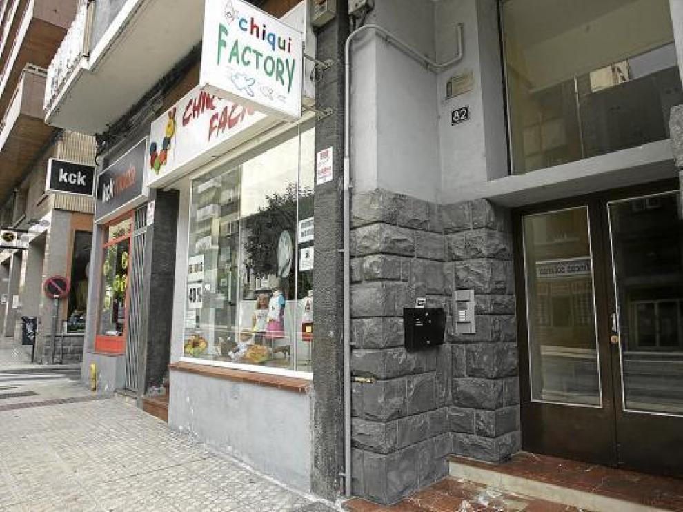 La víctima fue hallada muerta en agosto en su piso del número 82 de la calle de Serrablo.