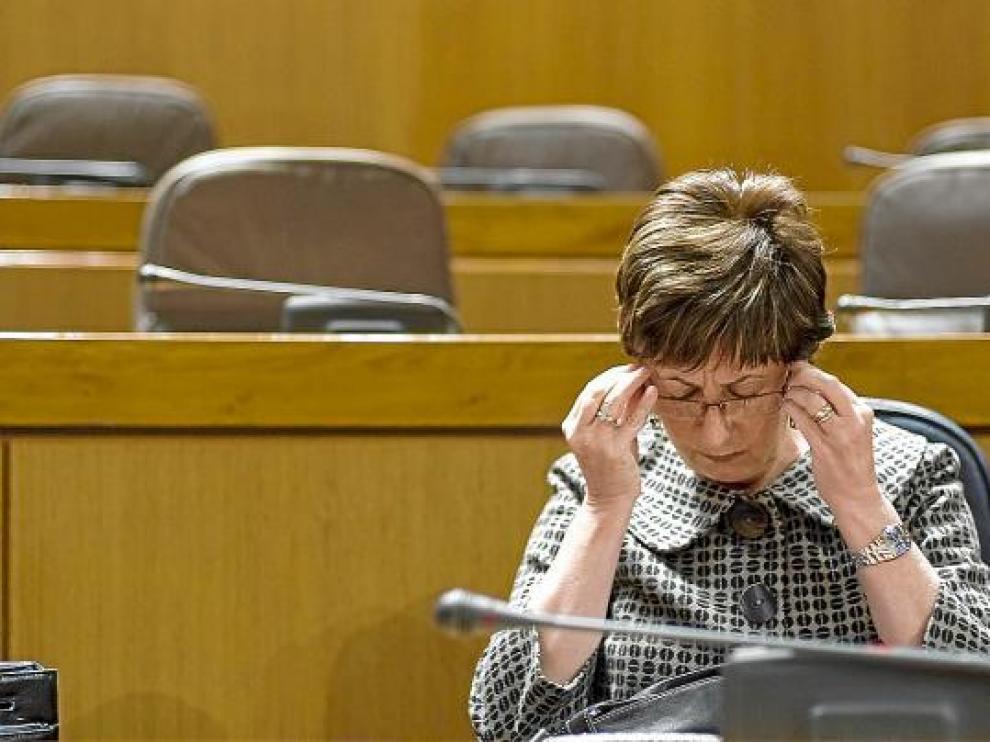 La consejera Luisa María Noeno, en una de sus intervenciones en las Cortes.