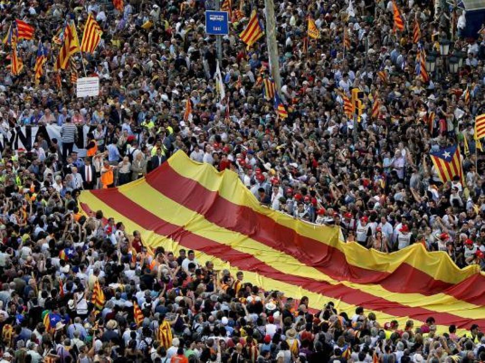 Un momento de la manifestación contra la sentencia del 'Estatut' celebrada en Barcelona el pasado 10 de julio.