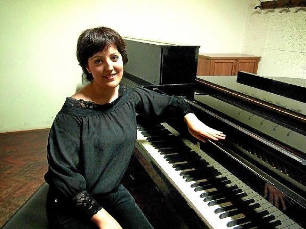 Sara Cayero, inseparable de su piano. En Zaragoza o en Venecia, su último destino.