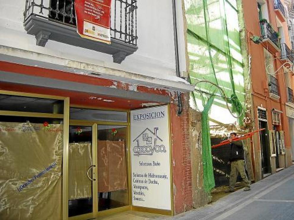 Obras de rehabilitación que se están realizando con ayudas del ARI en la calle Hermanos Argensola.