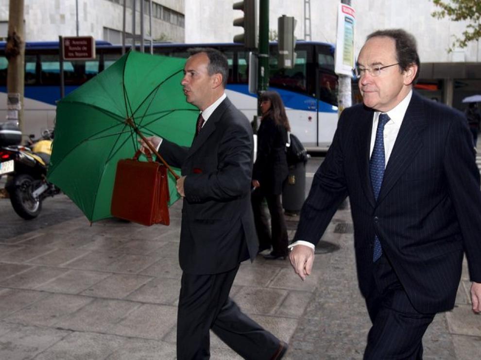 Directivos de la entidad asisten a la reunión