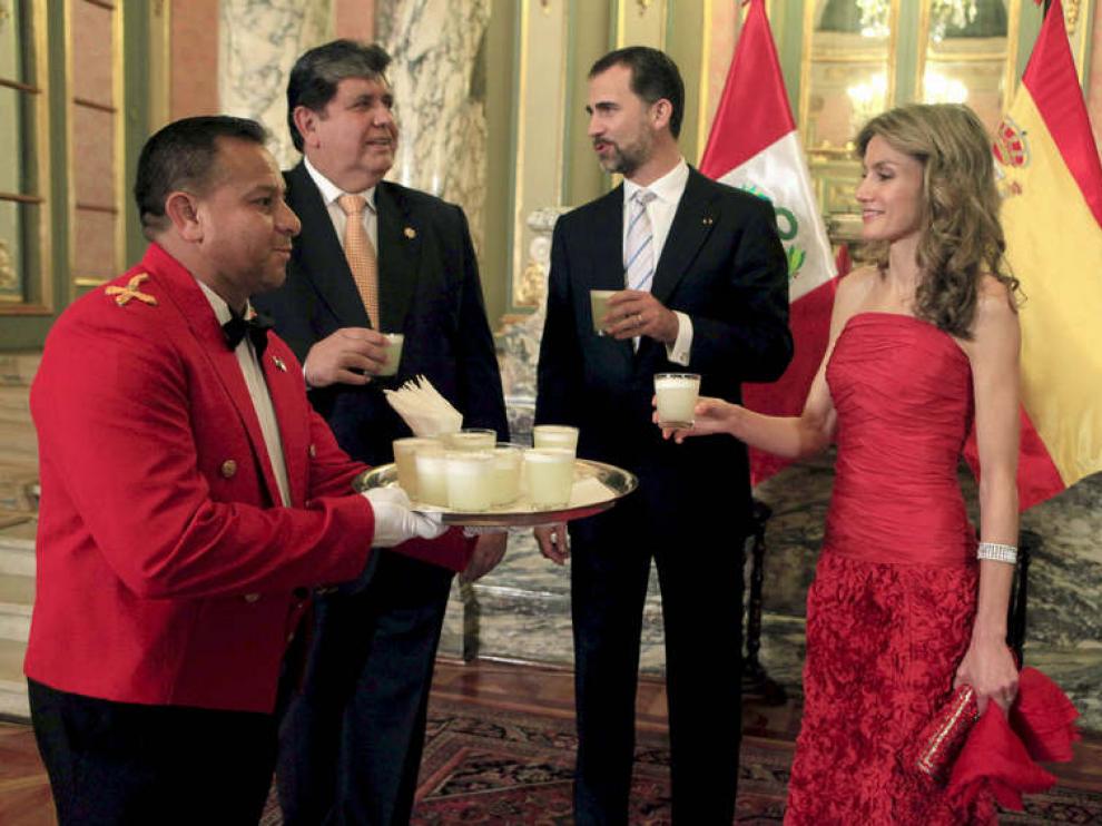 Los Príncipes, junto al presidente de Perú, Alan García
