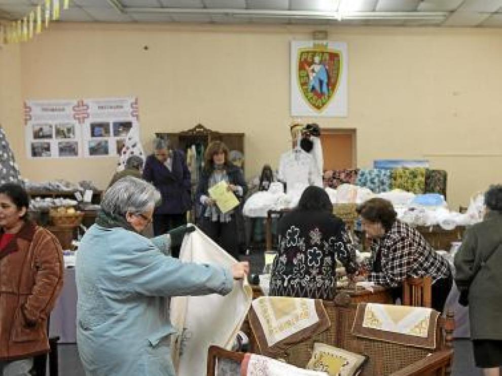 Rastrillo Solidario de Cáritas, el día de la inauguración.