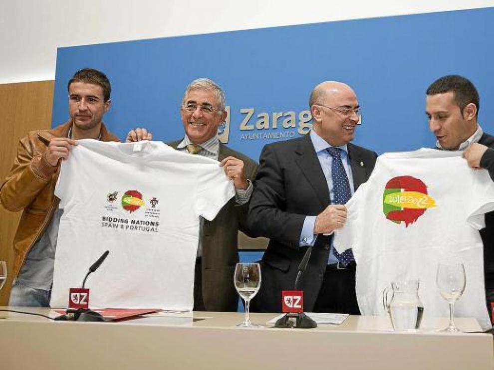 Gabi, Manuel Blasco, Francisco Checa y Manuel Ceamanos apoyaron ayer a la Candidatura Ibérica.