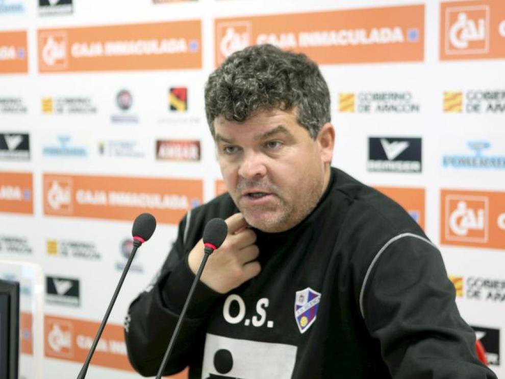 Onésimo, ayer, en la rueda de prensa donde analizó la situación del equipo.