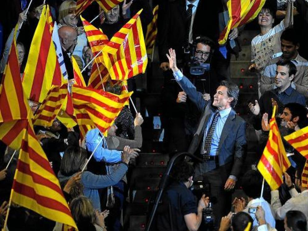 El candidato de CiU a la Generalitat, Artur Mas, anoche en su mitin en el Palau Sant Jordi.