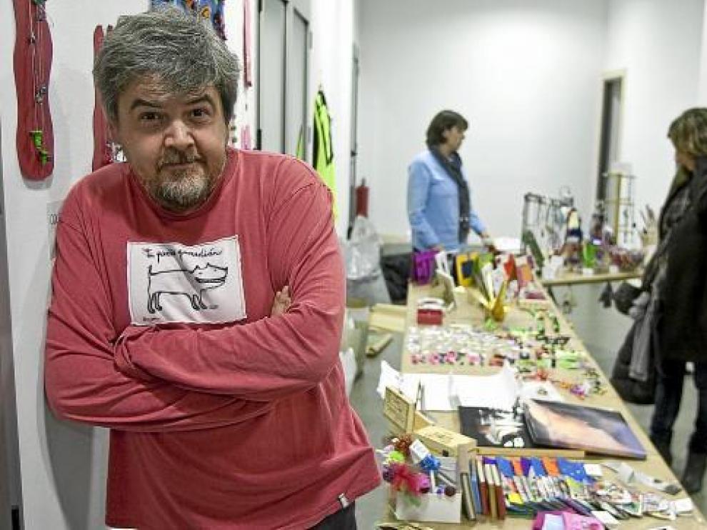 Javier Coronas, ''padrino' del mercadillo solidario Mil Grullas.