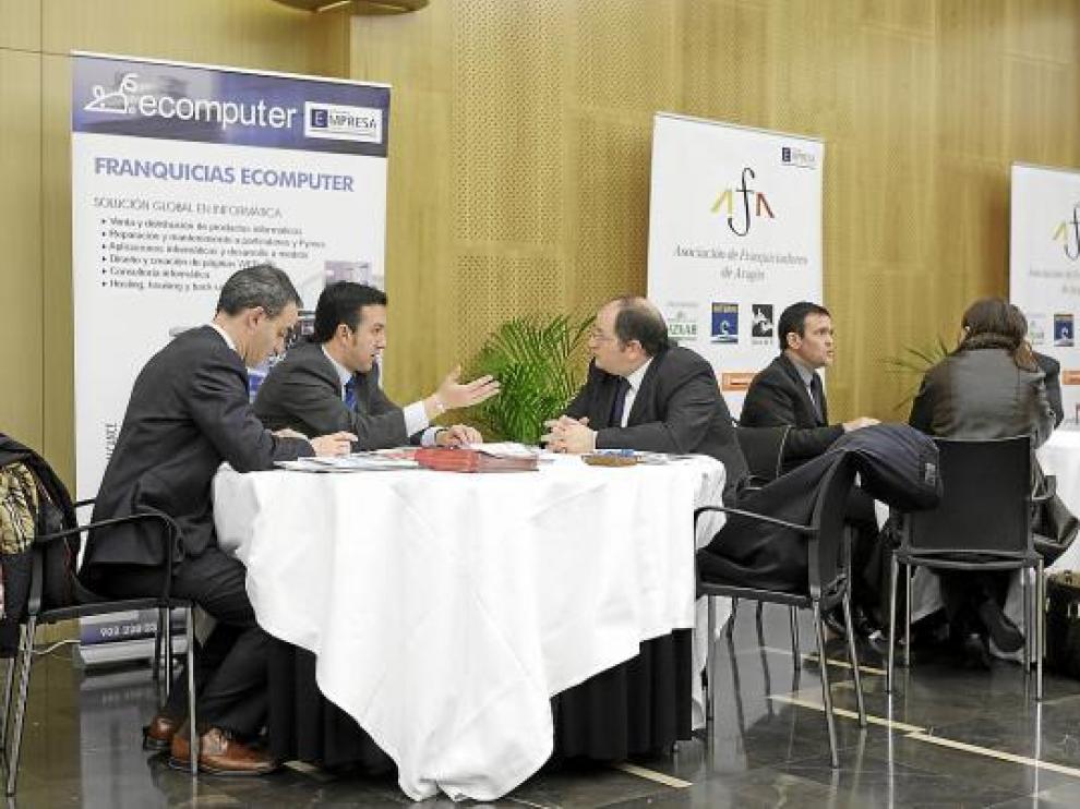Encuentro de franquiciadores en busca de asociados, ayer en Zaragoza.