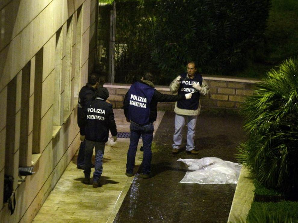 El cuerpo de Monicelli, frente a la clínica donde estaba hospitalizado