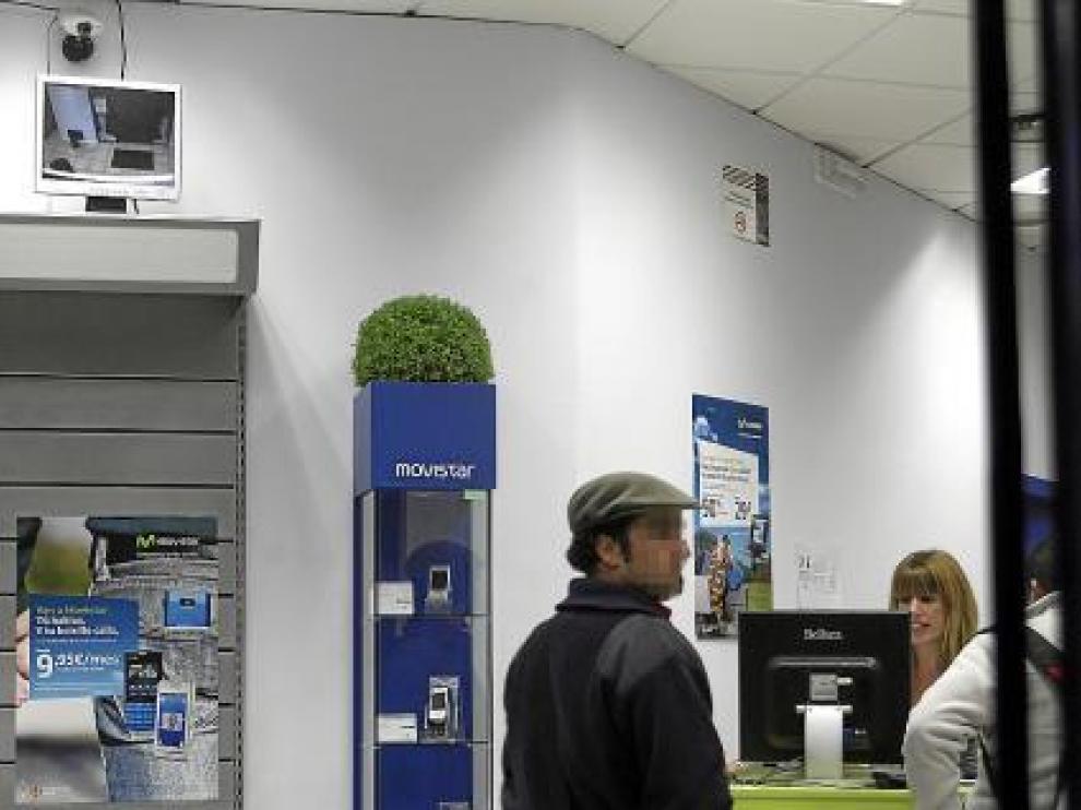 Las tiendas de ropa y tecnología sufren hasta tres hurtos menores cada semana