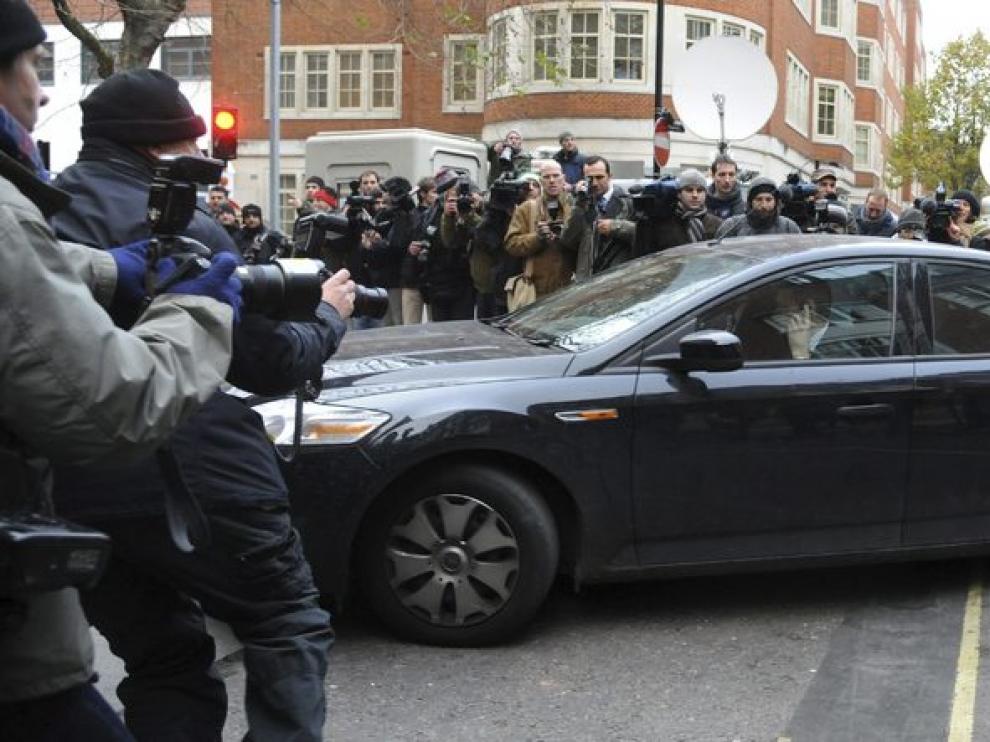 Julian Assange a su llegada a los juzgados