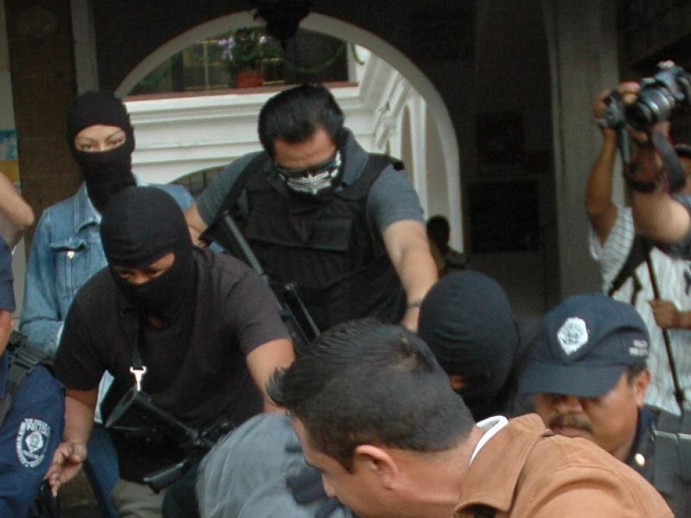 Traslado del Niño Sicario a la cárcel.