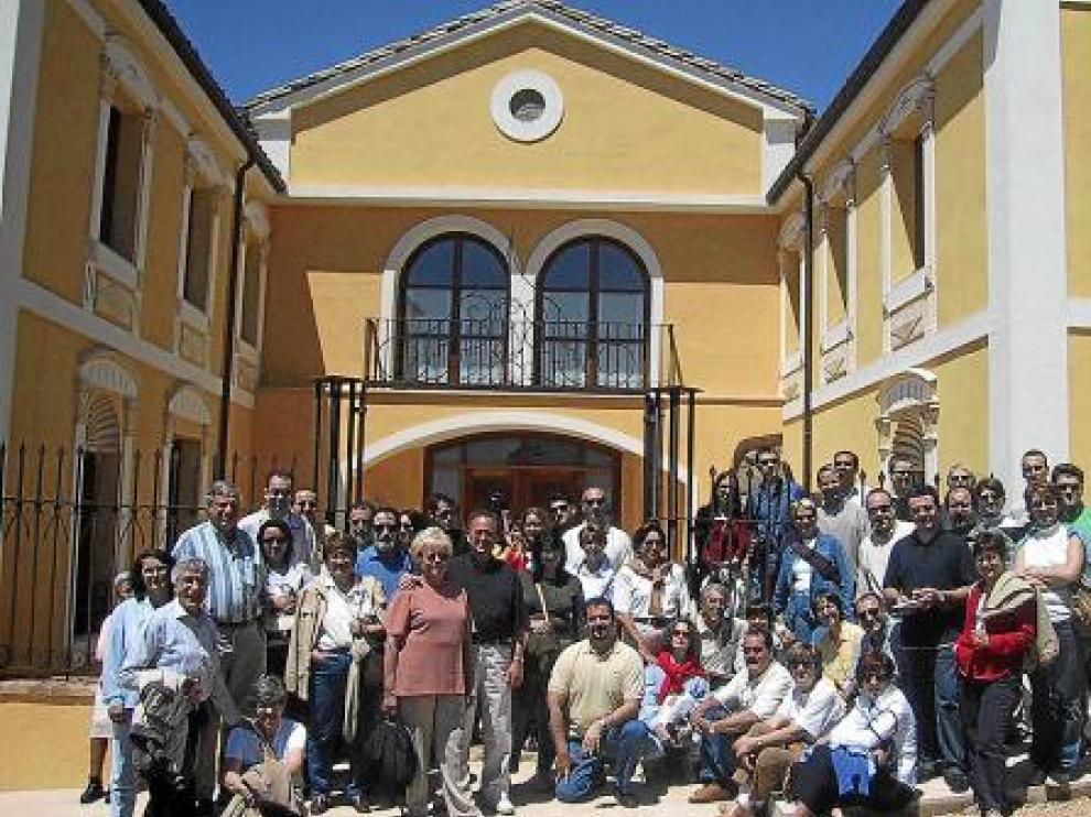 Un grupo de visitantes en Blecua, una de las bodegas más hermosas.