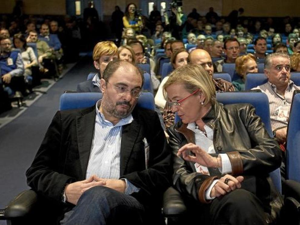 Imagen de archivo de Javier Lambán junto a Eva Almunia