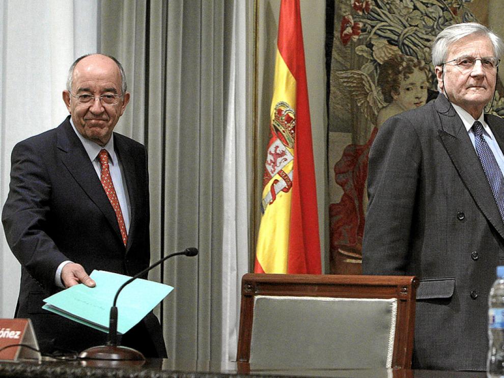 Fernández Ordoñez, gobernador del Banco de España, con el responsable del IBCE, Trichet.