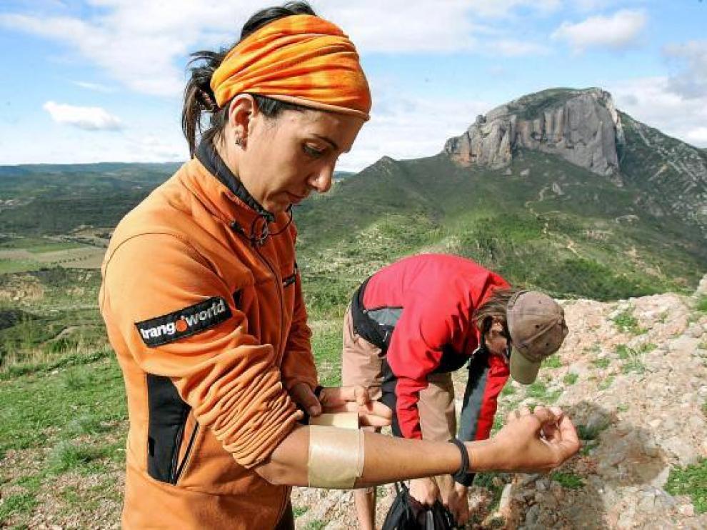 Cecilia Buil, en un entrenamiento en Riglos, será protagonista con su experiencia en el Karakorum.