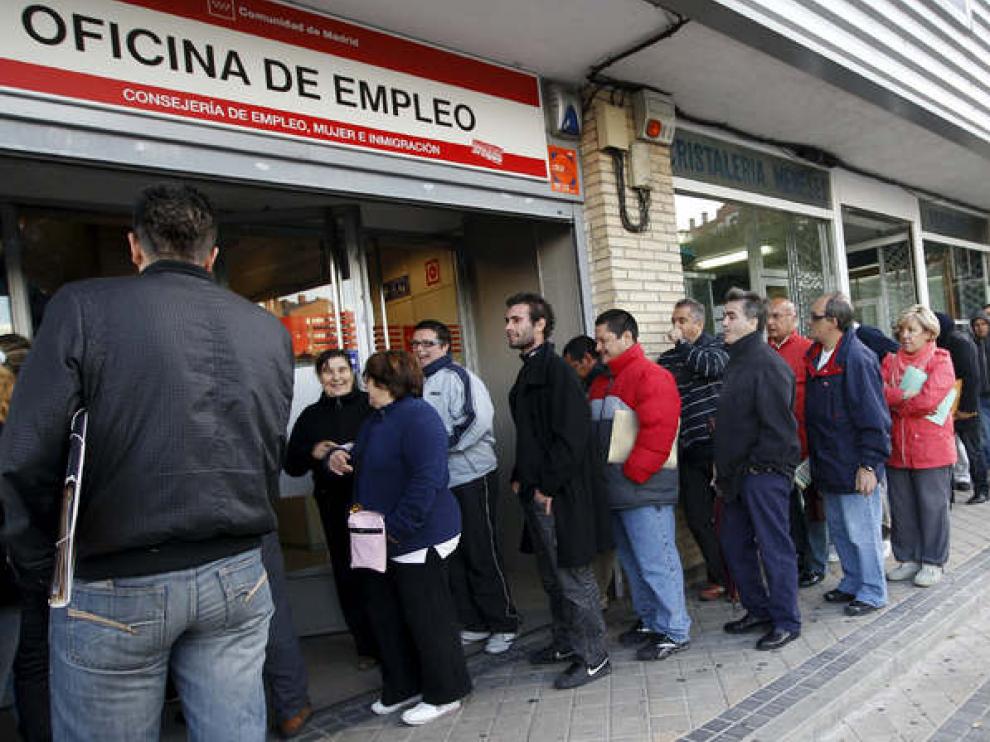 Hasta 110.832 aragoneses están apuntados al paro