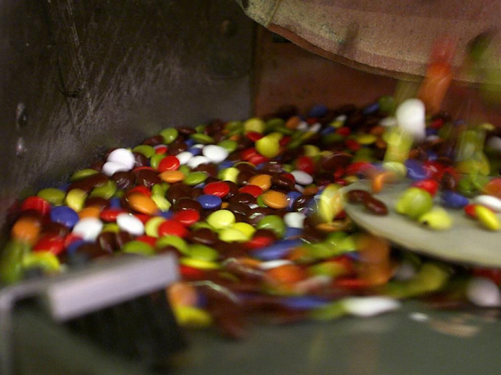 Para hacer tú mismo este experimento, necesitarás un aperitivo, dulce o salado, bien crujiente