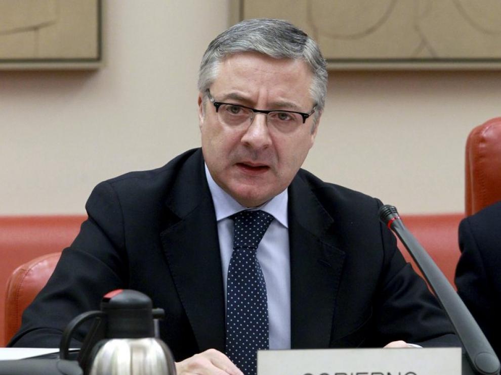 El ministro de Fomento, José Blanco, durante su comparecencia en la Comisión del Congreso