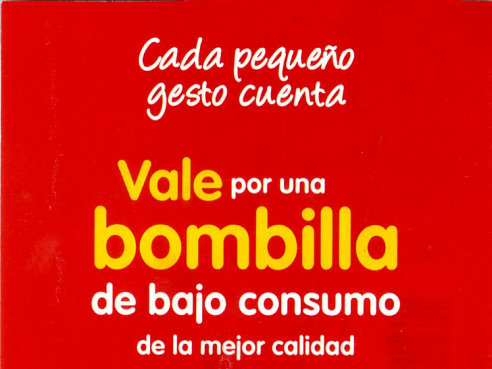 La difícil tarea de canjear en Correos una bombilla de bajo consumo