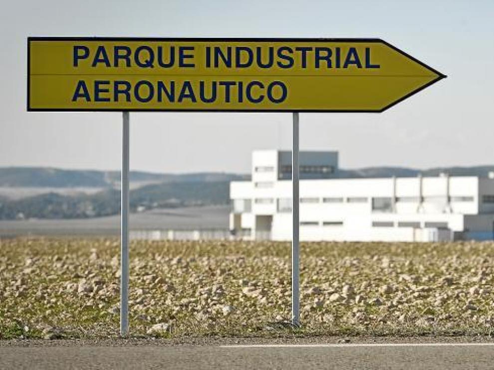 Tras la quiebra de CAG y el cese de actividad de Tecnam, el parque industrial aeronáutico de Villanueva de Gállego, de 70 hectáreas, es un erial.