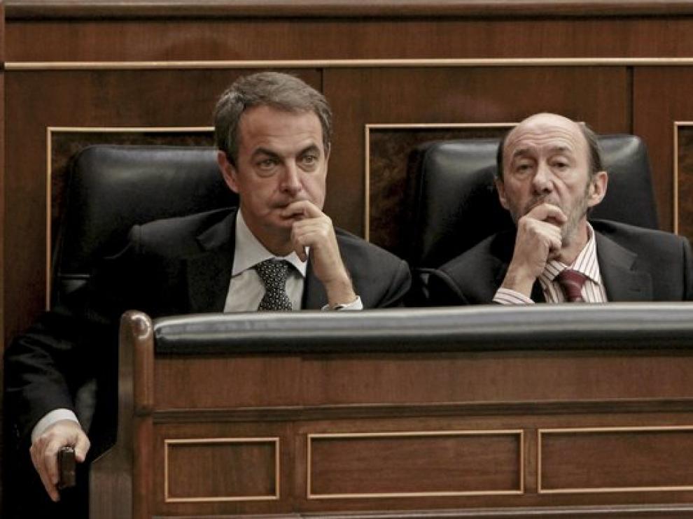 El presidente Rodríguez Zapatero junto a Rubalcaba y Elena Salgado.