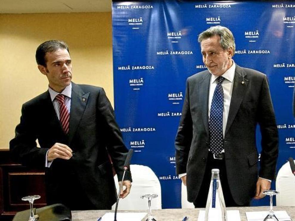 De izquierda a derecha, Agustín Martín, Antonio Morlanes y Fernando Lacasa, miembros de Fundación Zaragocista.