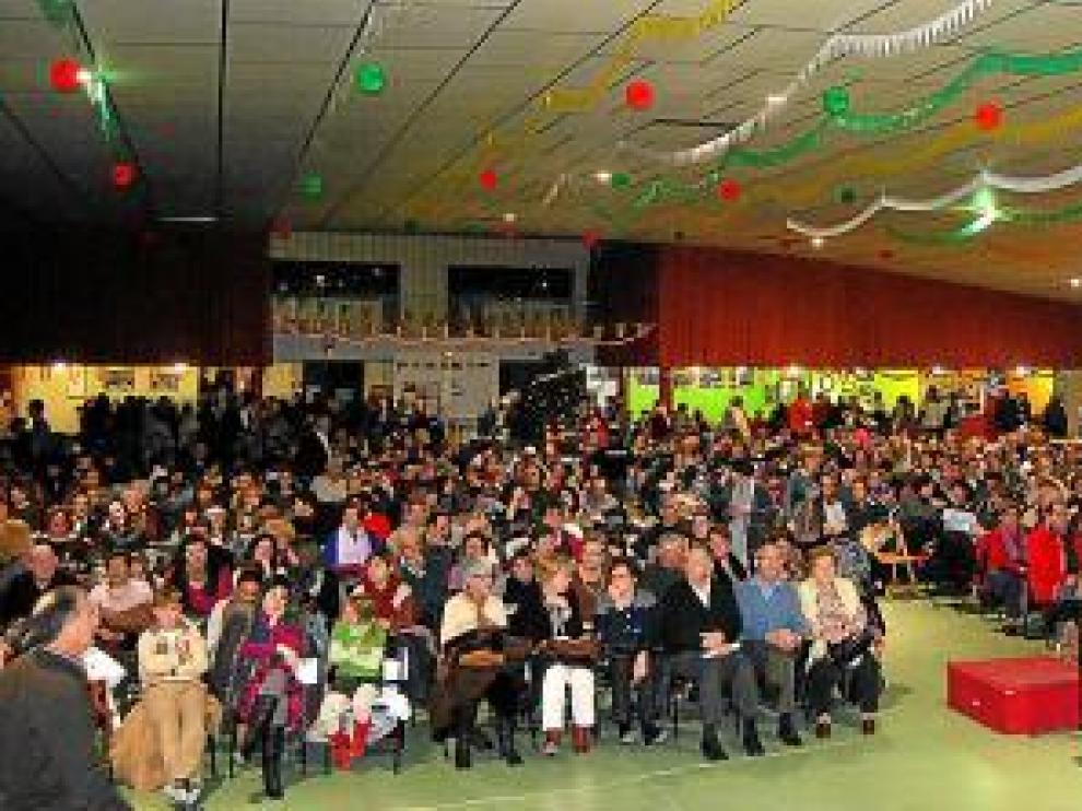 Unas 1.200 espectadores escucharon el encuentro.