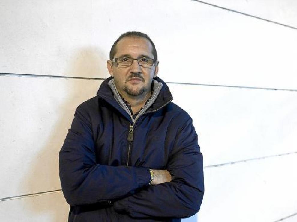 Fernando Puertas, en la imagen con los brazos cruzados, llega dispuesto a trabajar.