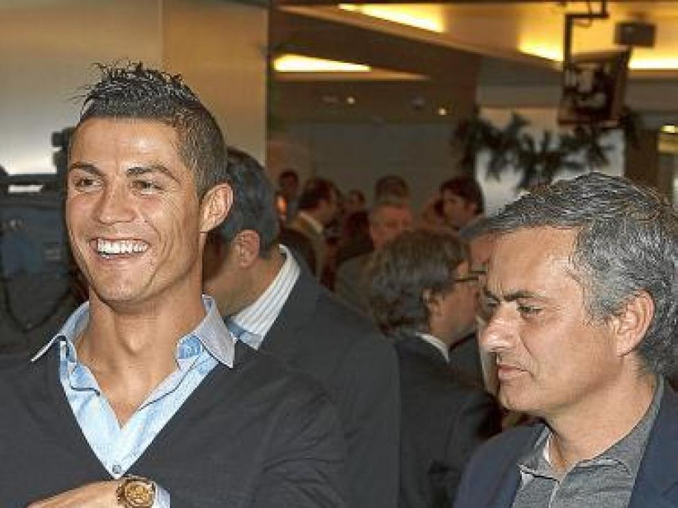 Ronaldo y Mourinho, poco antes de la comida de ayer.