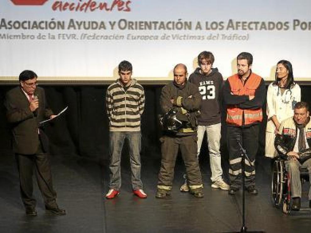 Todos los participantes en la dramaturgia tras la finalización.