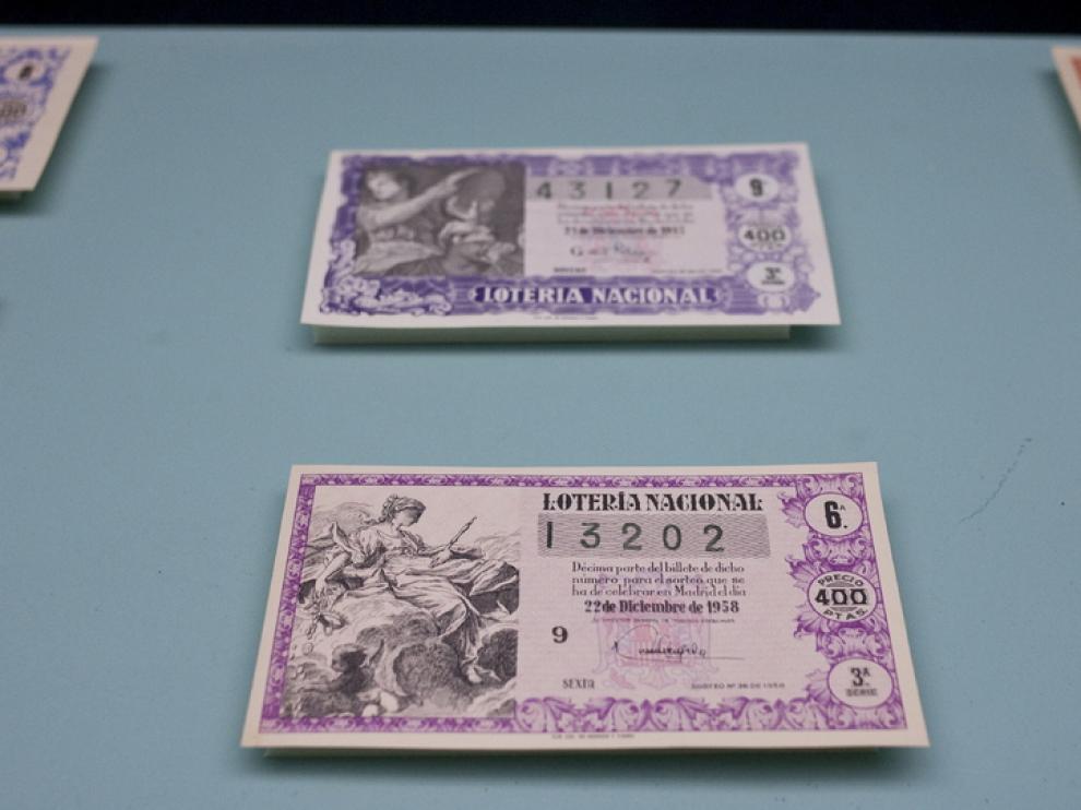 Décimos antiguos de lotería.