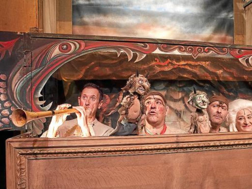 Los Titiriteros de Binéfar, un año más en el Teatro del Mercado.