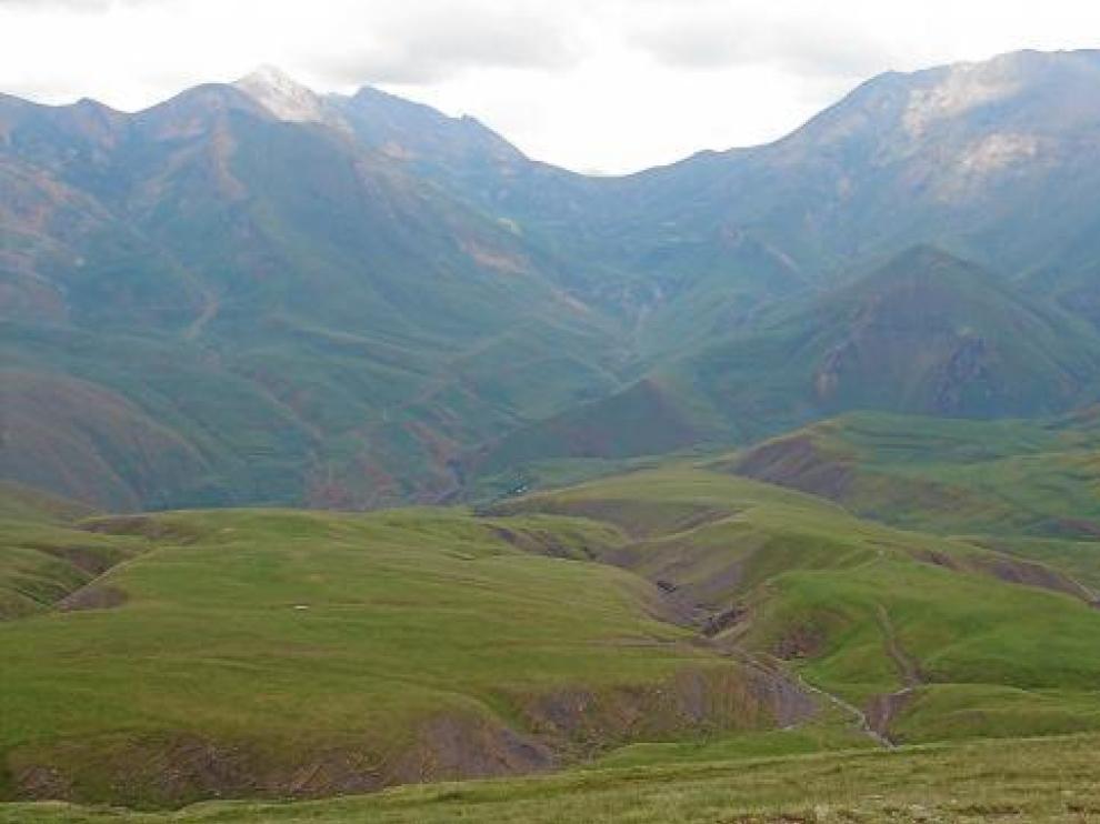 Medio Ambiente ha autorizado la ampliación de la estación de Cerler por el valle de Castanesa, en la foto.