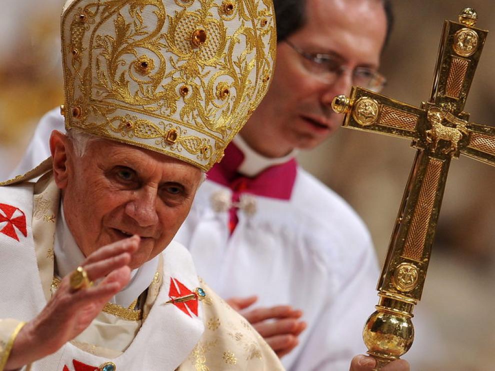 El Papa pide en la Misa del Gallo el fin de las guerras