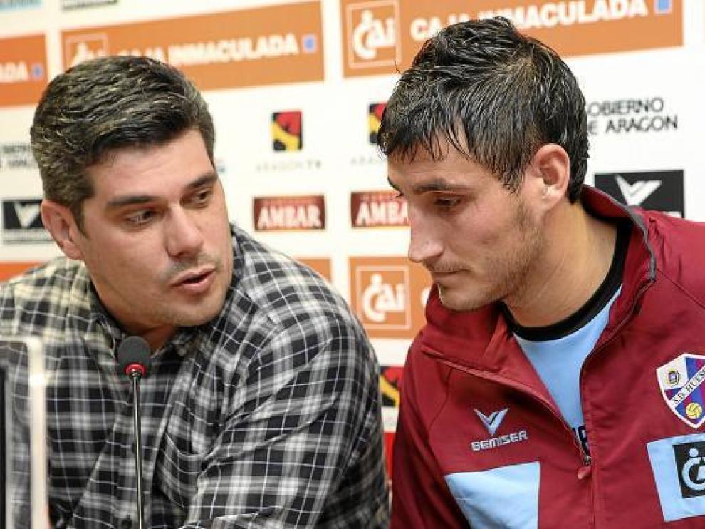 Fernando Losfablos, presidente del Huesca, junto a Rigo.
