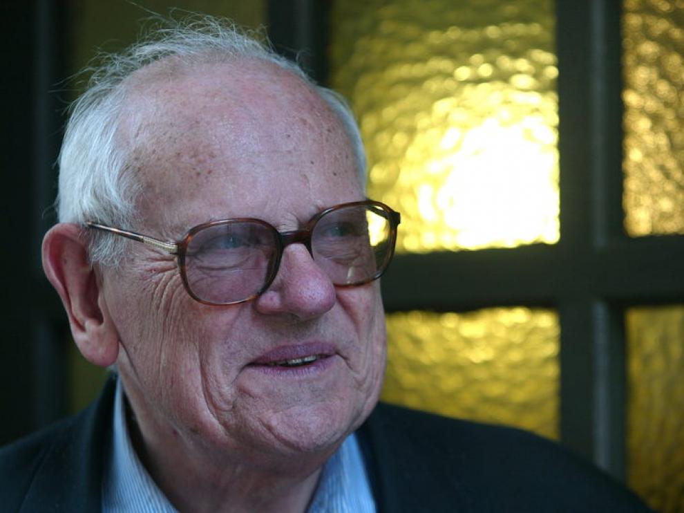 El sacerdote y sociólogo François Houtart confiesa haber abusado de un menor