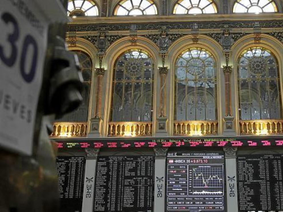 Vista ayer de los paneles informativos del parqué madrileño.