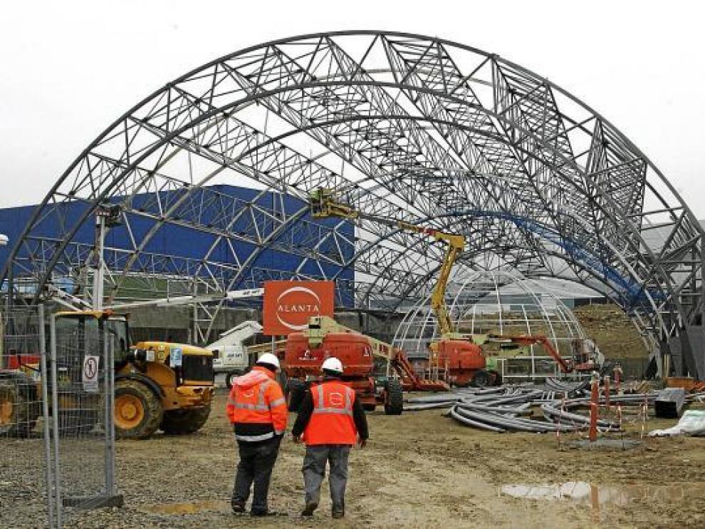 La estructura del planetario ya está levantada pero el fin de la obra se retrasará hasta marzo