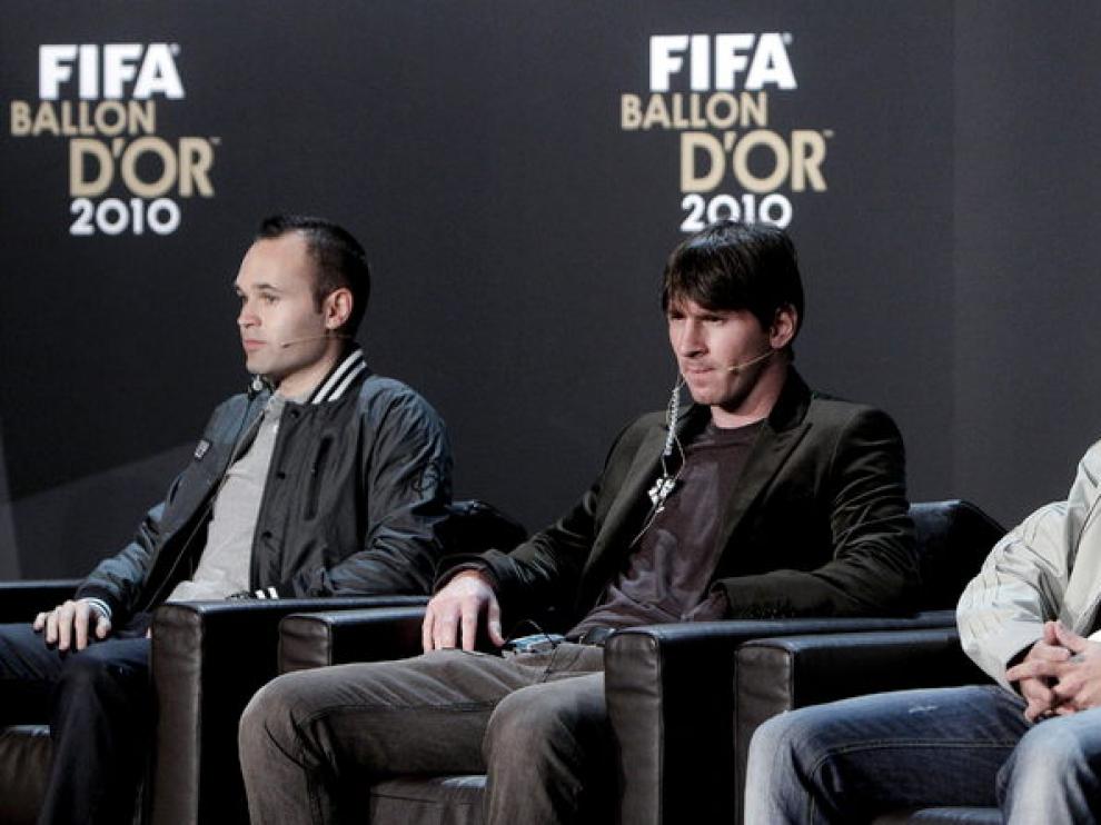 Los tres finalistas al Balón de Oro en rueda de prensa.