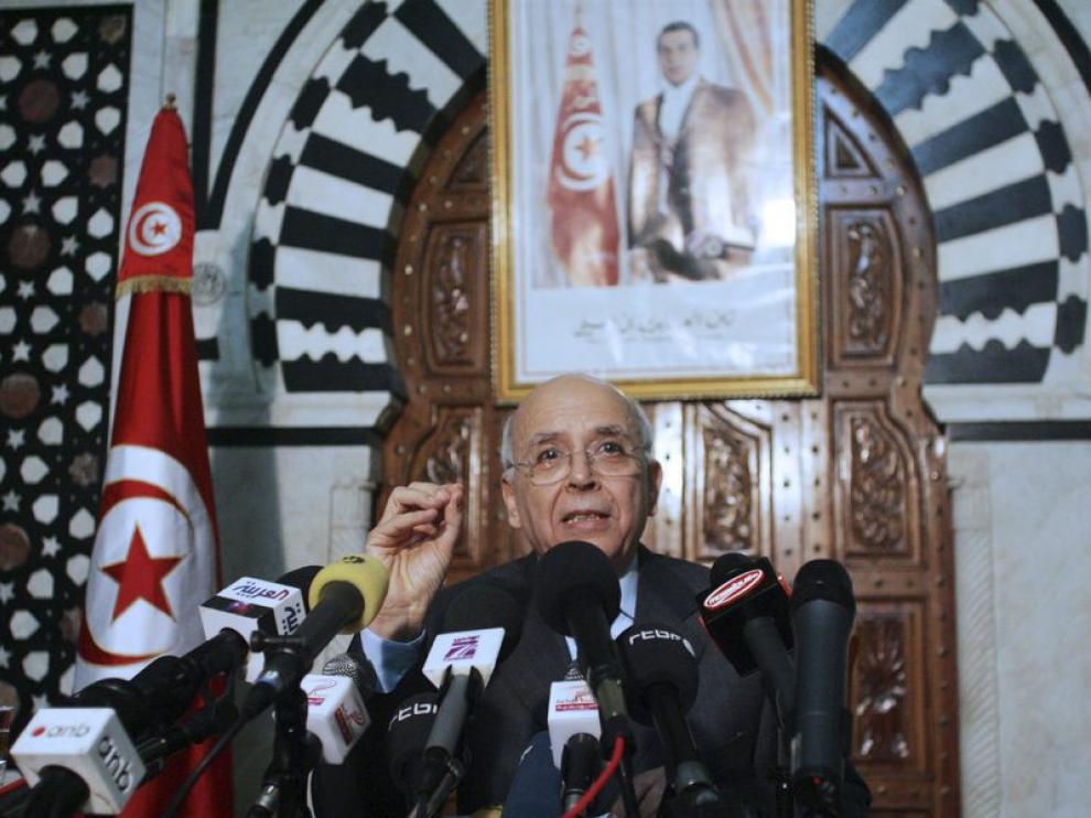 El primer ministro tunecino, Mohamed Ghanuchi