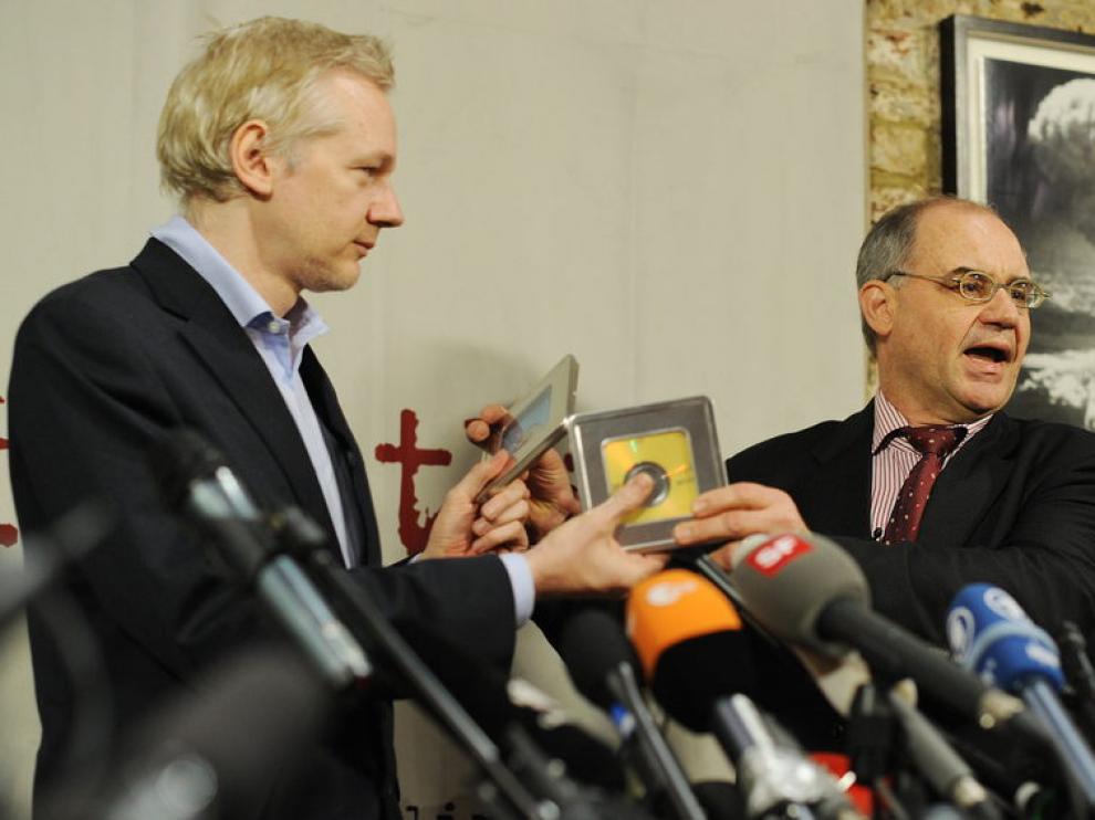 Julian Assange y el banquero Rudolf Elmer