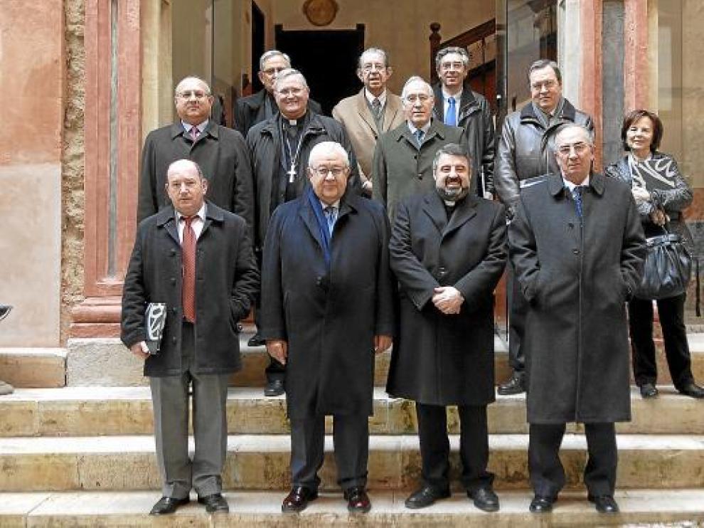 Los integrantes del patronato de la Fundación Santa María