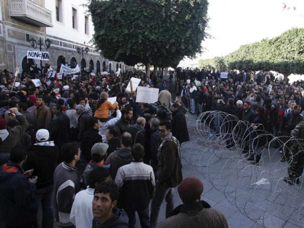 Hoy prosiguen las manifestaciones en las calles de Túnez