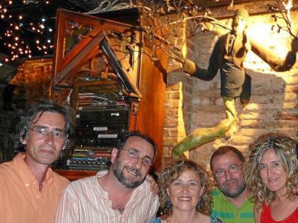 El grupo, tras una actuación en La Campana de los Perdidos.